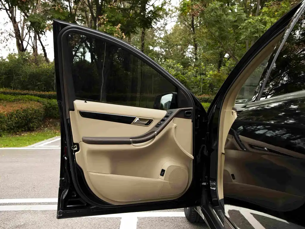 Mercedes-Benz R-Class — миниатюра 9