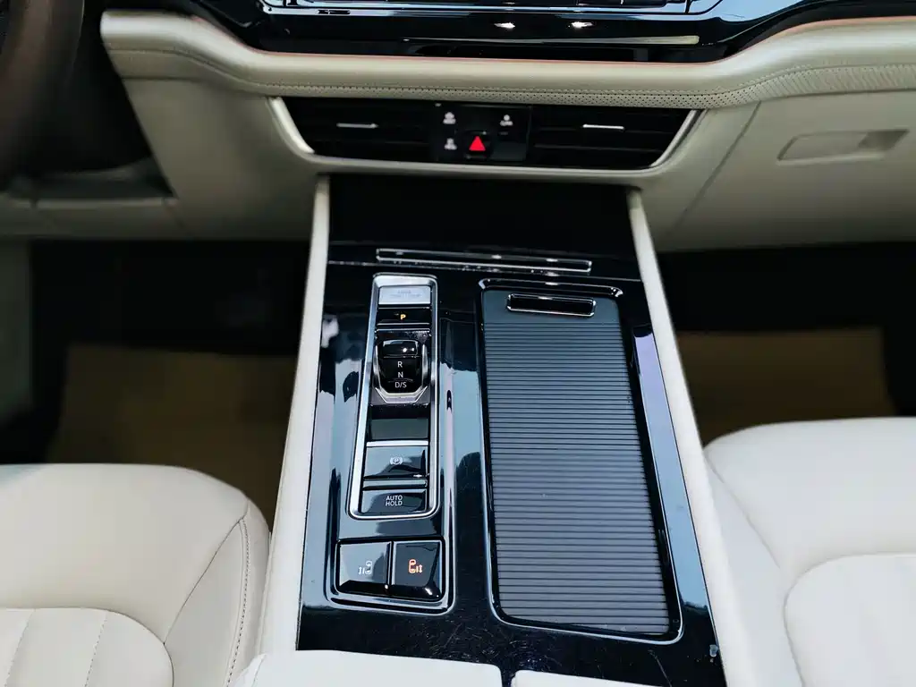 Volkswagen Viloran — миниатюра 5