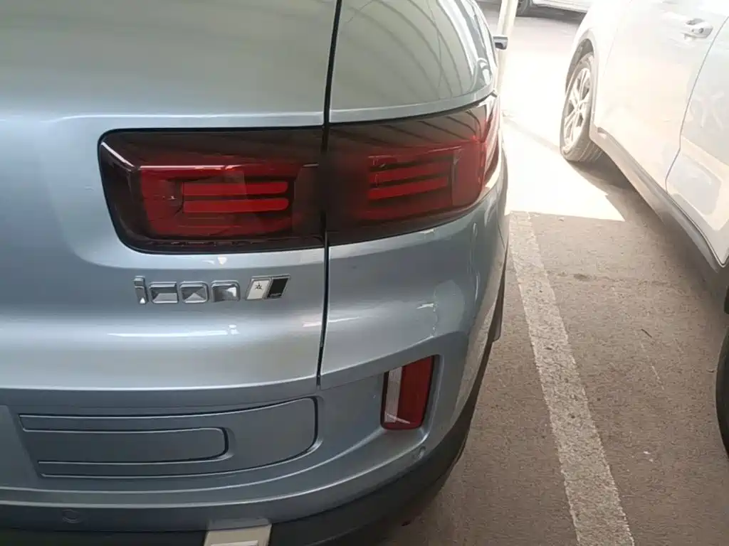 Geely Icon — миниатюра 8