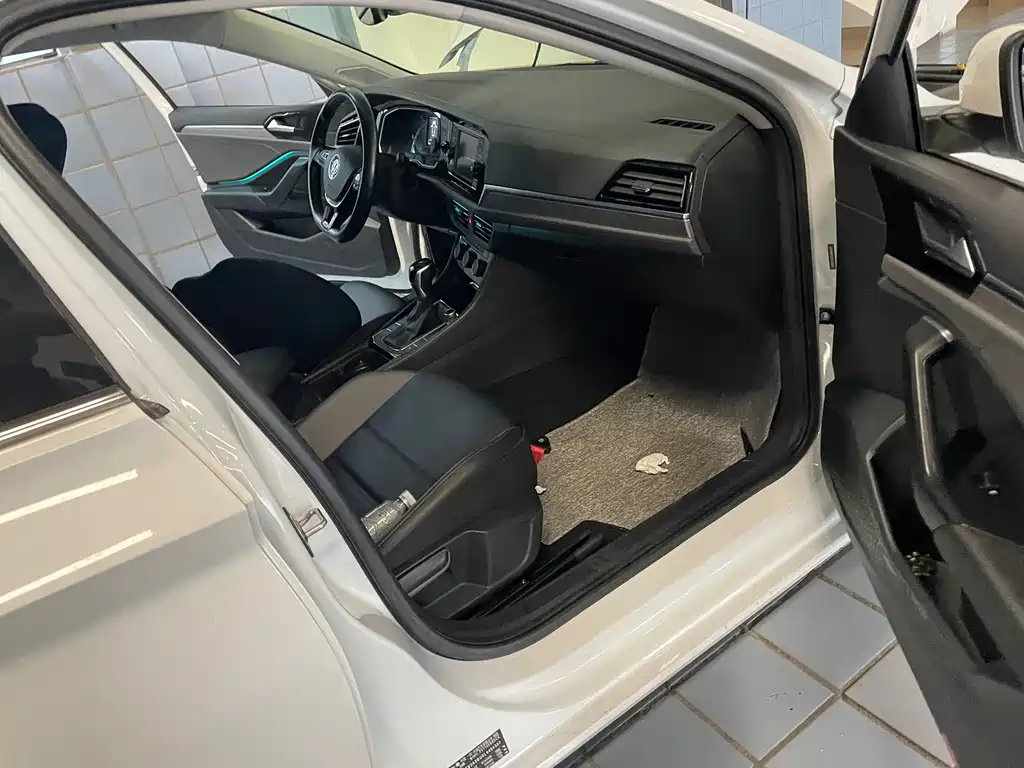 Volkswagen Sagitar — миниатюра 8
