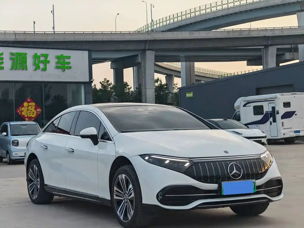 Mercedes-Benz EQS 2022 450+