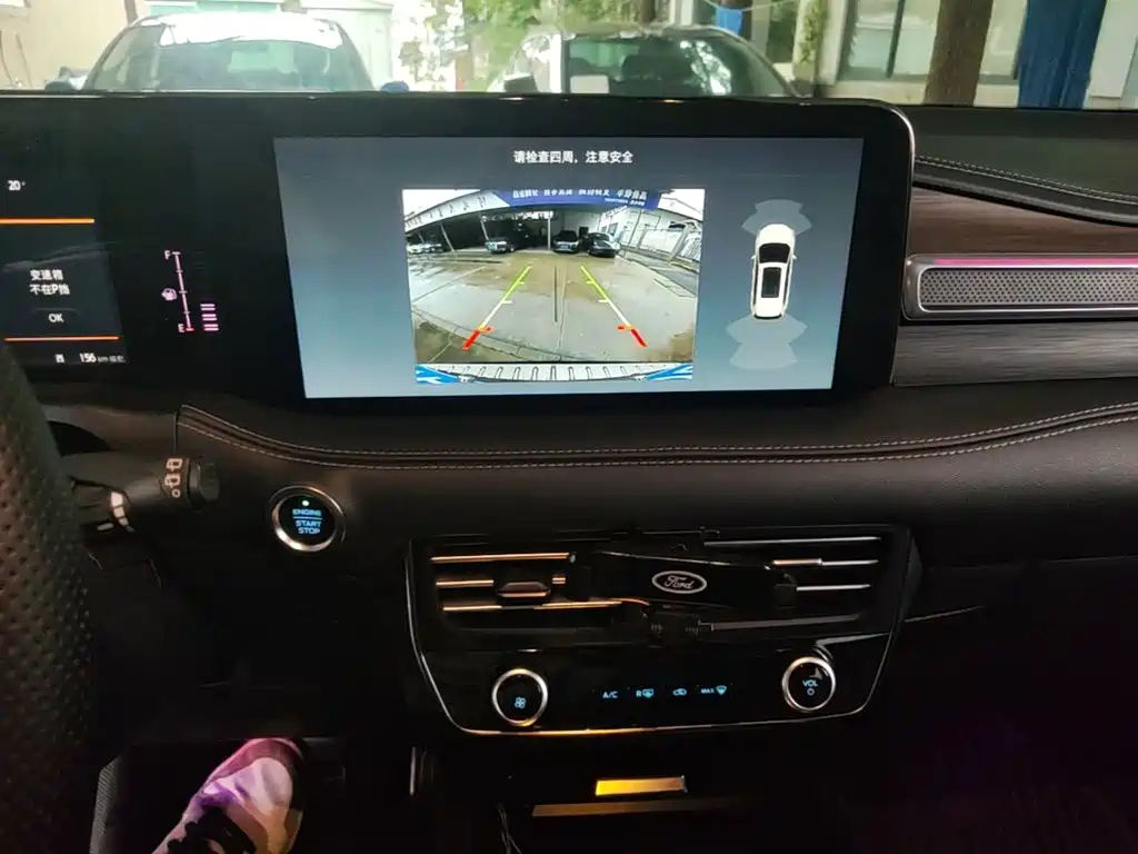 Ford Edge — миниатюра 13