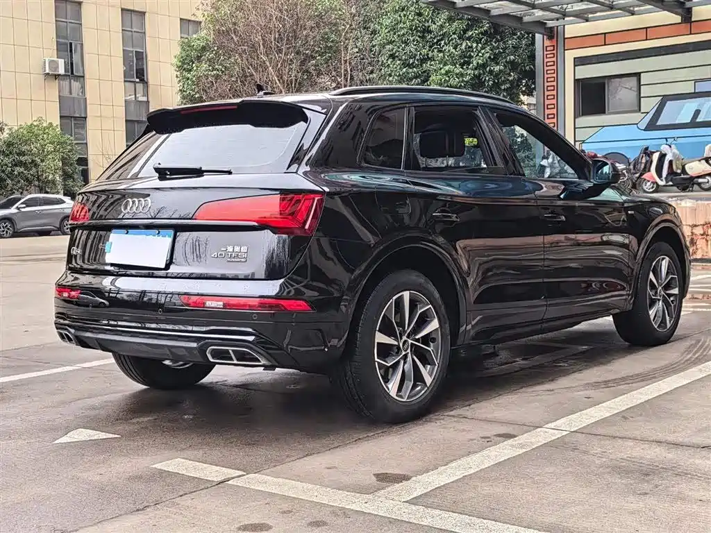 Audi Q5L — миниатюра 19