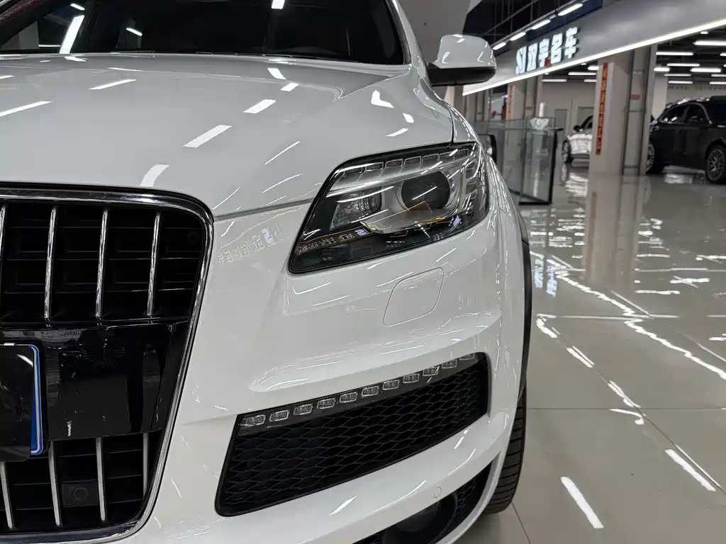 Audi Q7 2012 3.0 TFSI Comfort (200kW