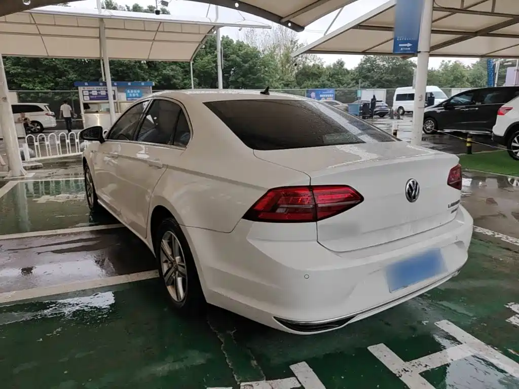 Volkswagen Lamando — миниатюра 5