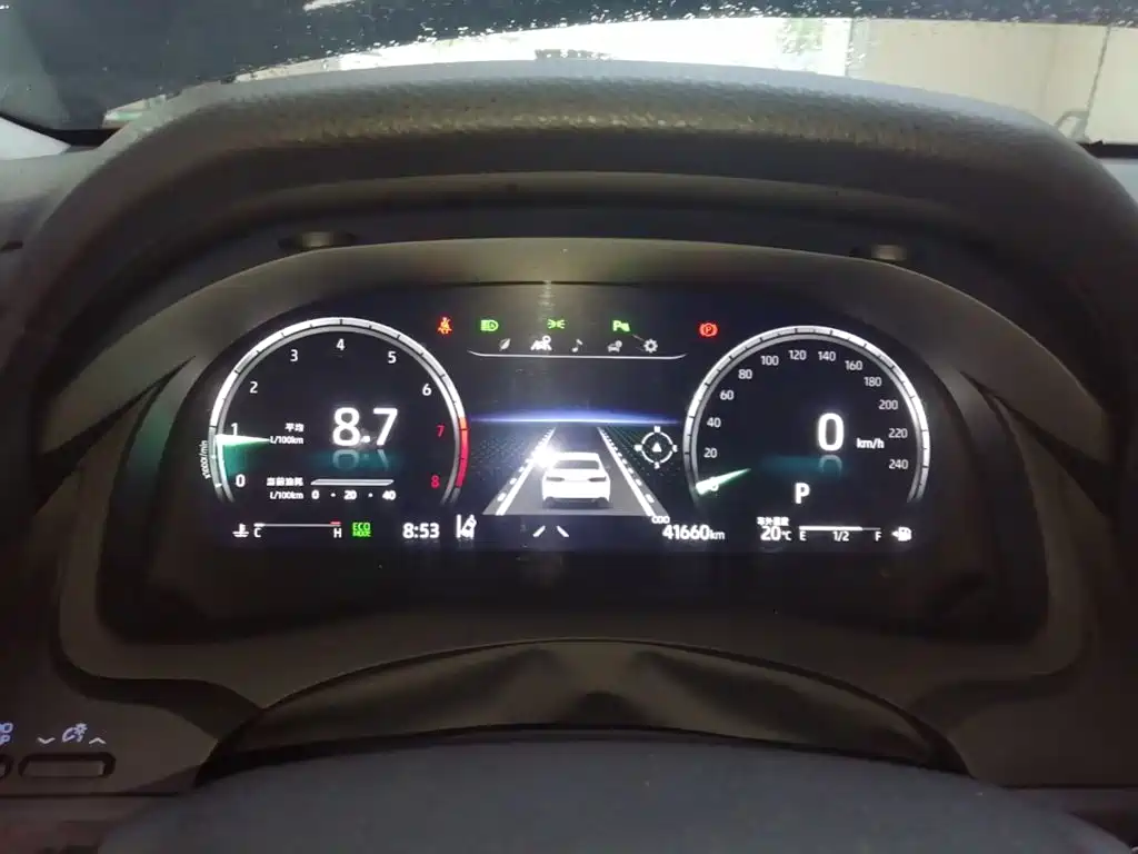 Toyota Camry — миниатюра 12