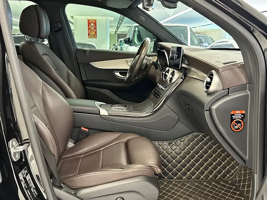 Mercedes-Benz GLC — миниатюра 12