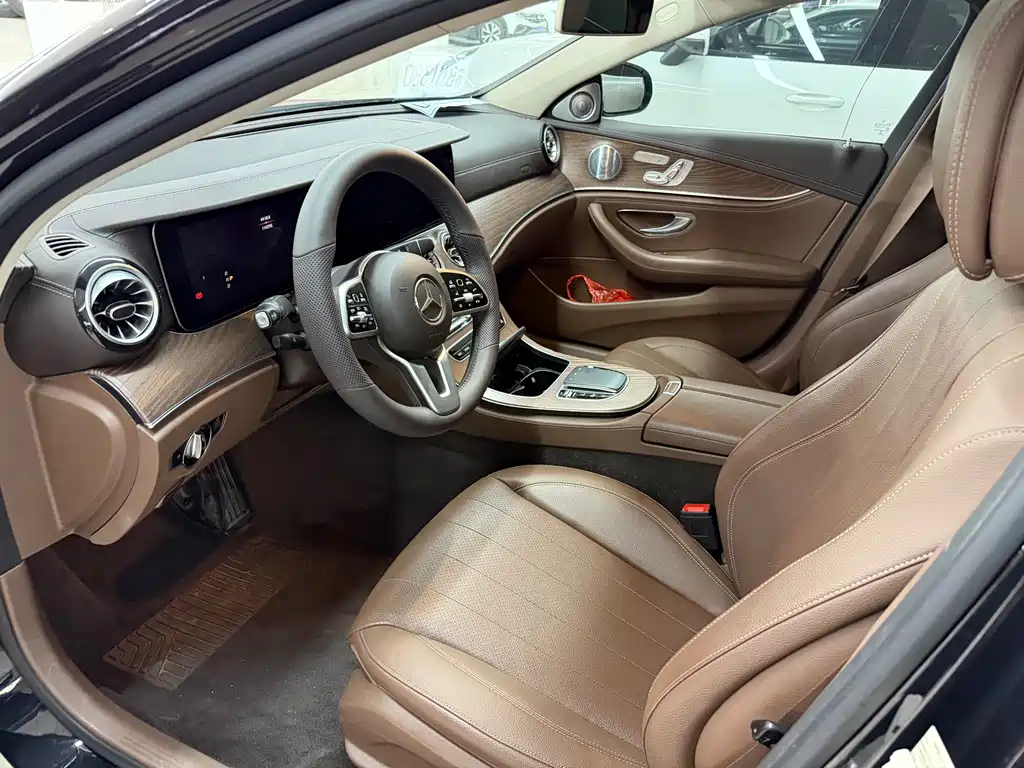 Mercedes-Benz E-Class E 2020 E 300 L Fashion