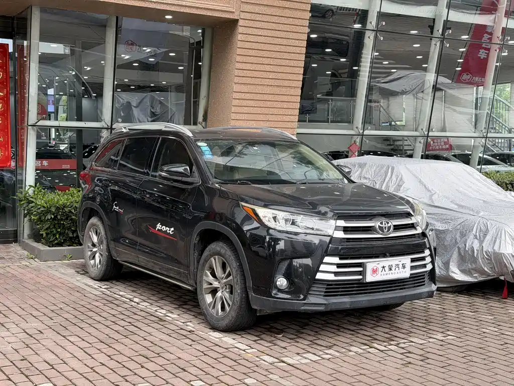 Toyota Highlander 2018 2.0T Elite 7 мест V