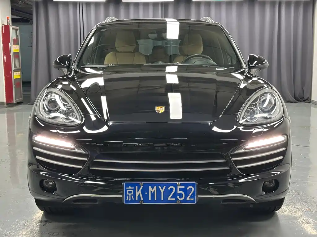 Porsche Cayenne 2014 Cayenne Platinum Edition 3.0T