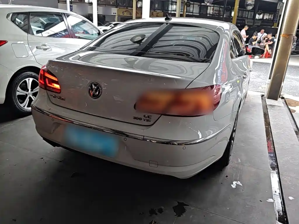 Volkswagen FAW - Passat CC CC 2016 300TSI 25