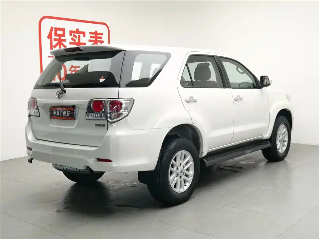 Toyota Fortuner 2014 2.7L AT