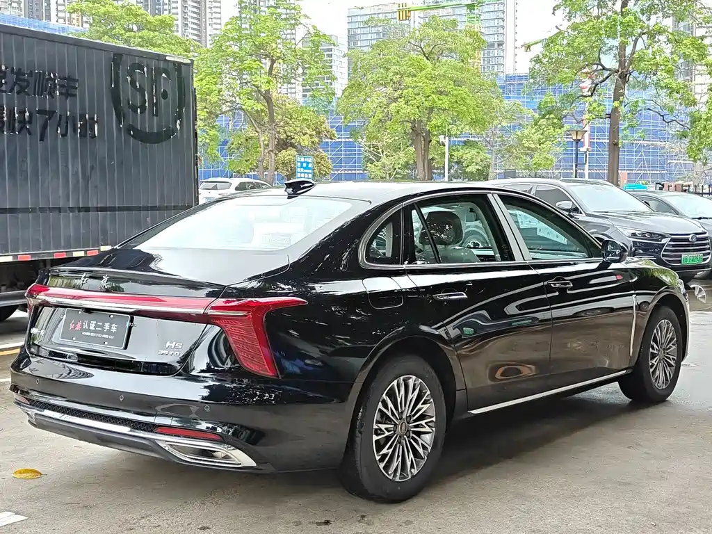 Hongqi H5 2025 1.5T DCT