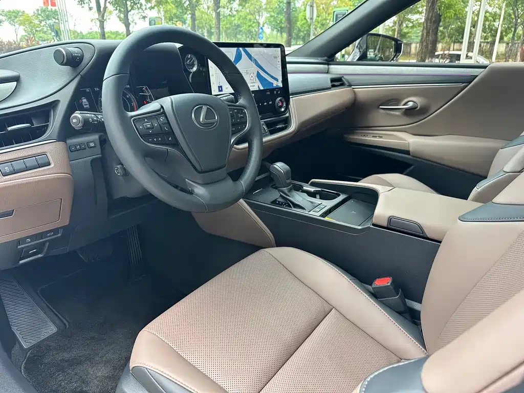 Lexus ES — миниатюра 5