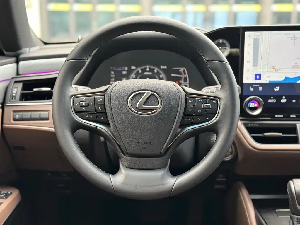 Lexus ES — миниатюра 8