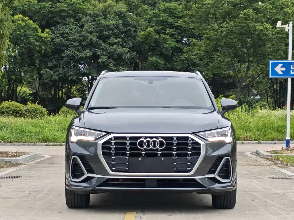 Audi Q3 2022 35 TFSI Fashion