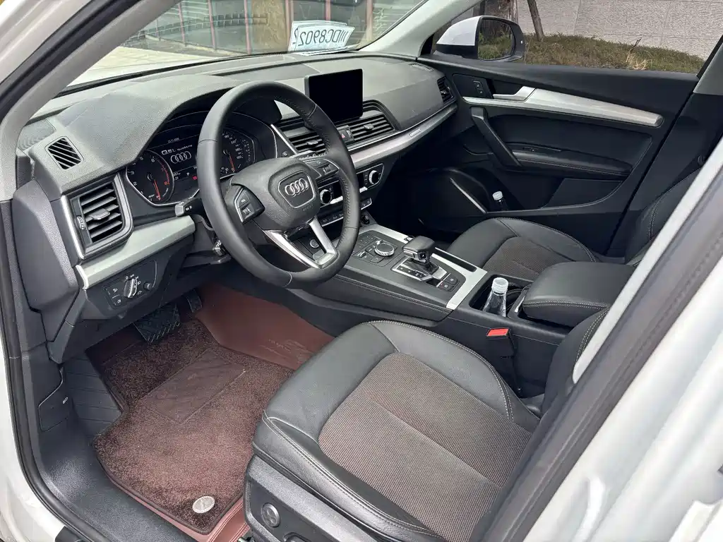 Audi Q5L — миниатюра 11