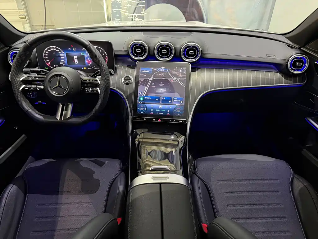 Mercedes-Benz C-Class — миниатюра 8