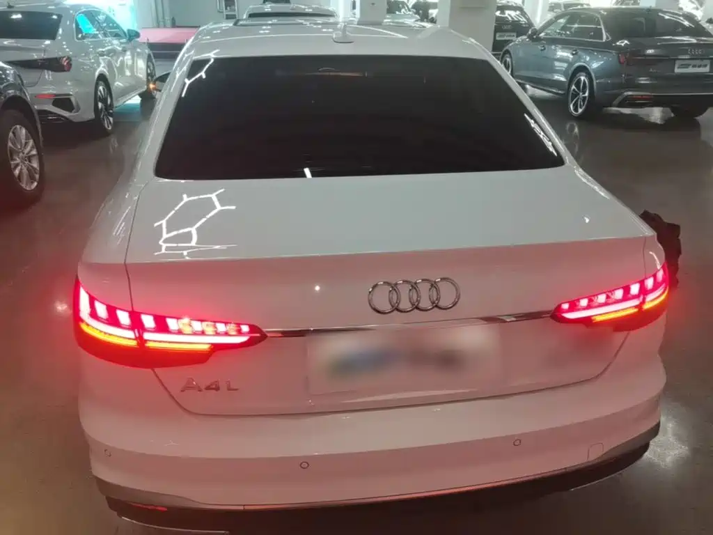 Audi A4L — миниатюра 4