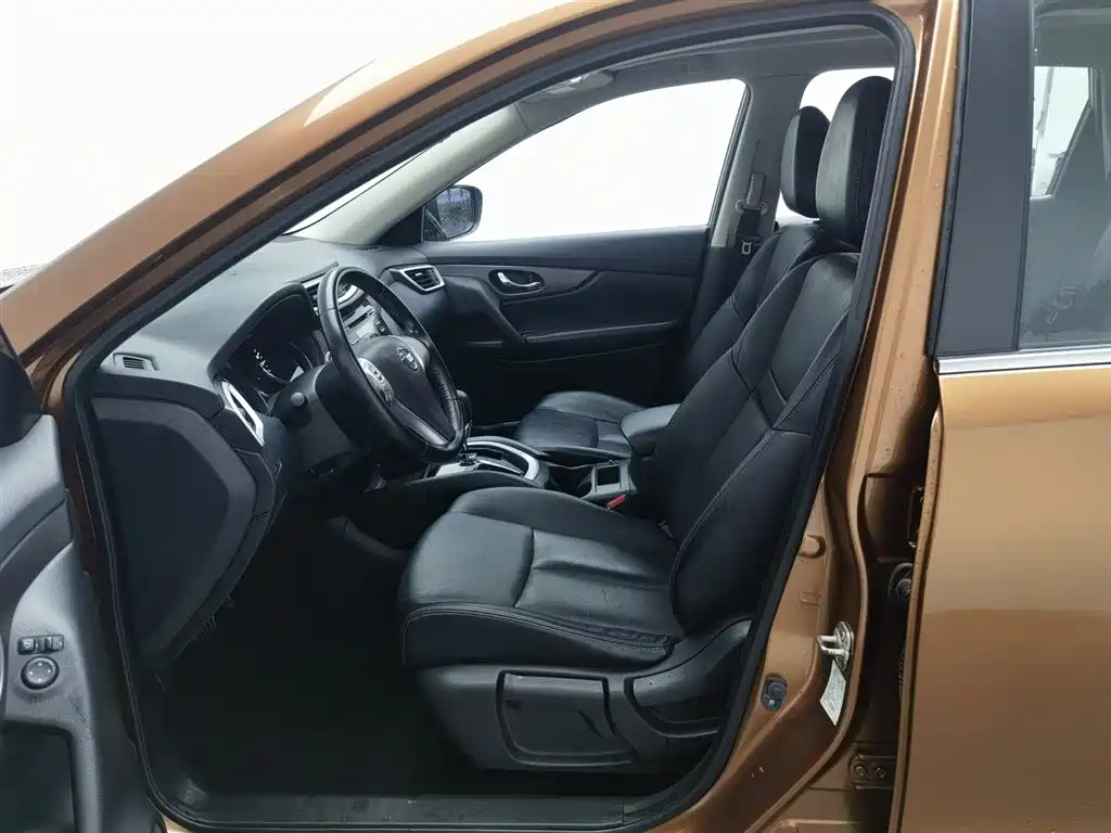 Nissan X-Trail 2014 2.0L CVT Comfort 2WD