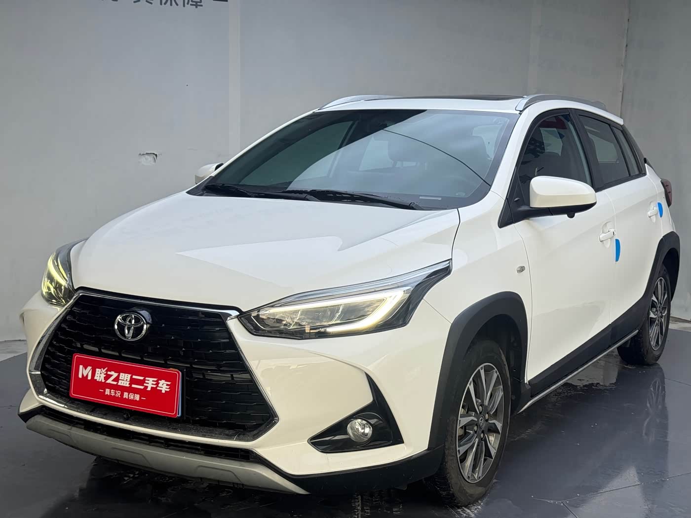 Toyota YARiS L Zhi Xuan 1.5 л 2023 г. Белый, пробег 21000 км