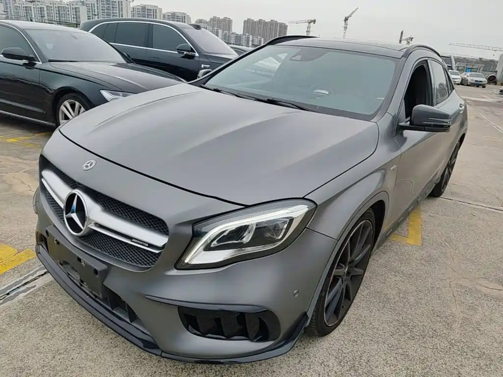 Mercedes-Benz GLA AMG