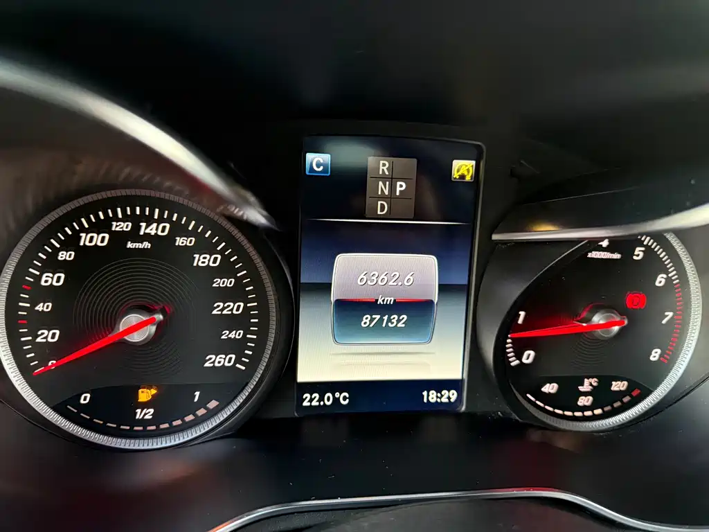 Mercedes-Benz GLC — миниатюра 23