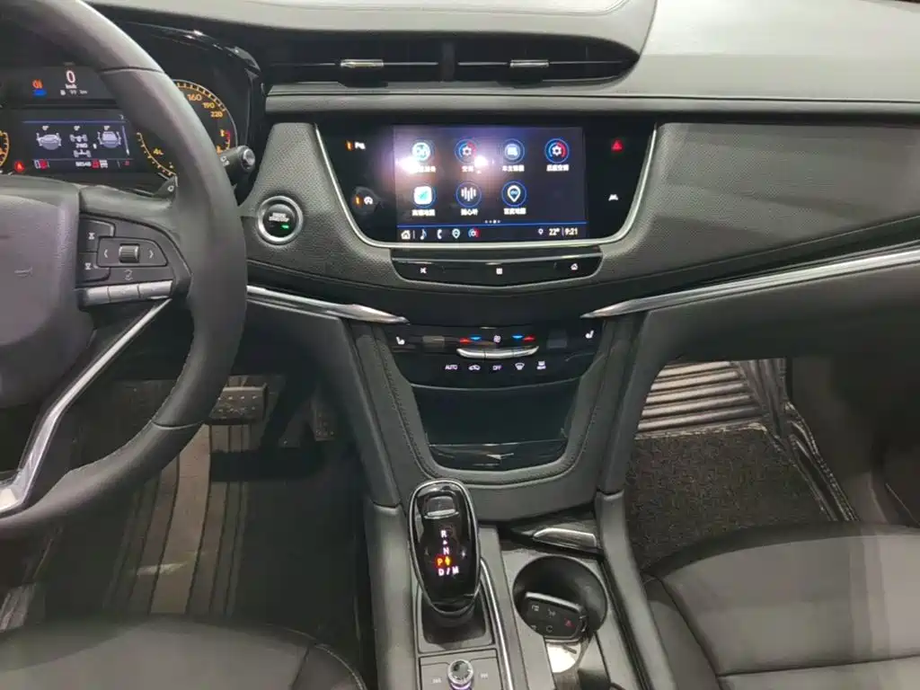 Cadillac XT6 — миниатюра 13