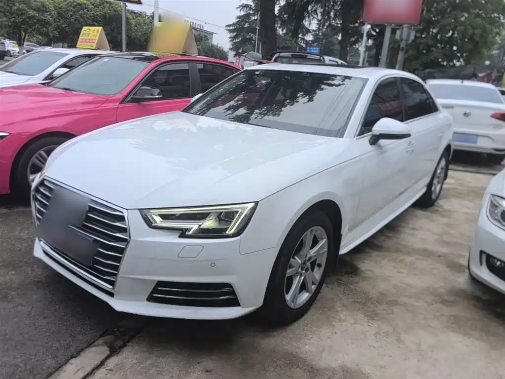 Audi A4L 2018