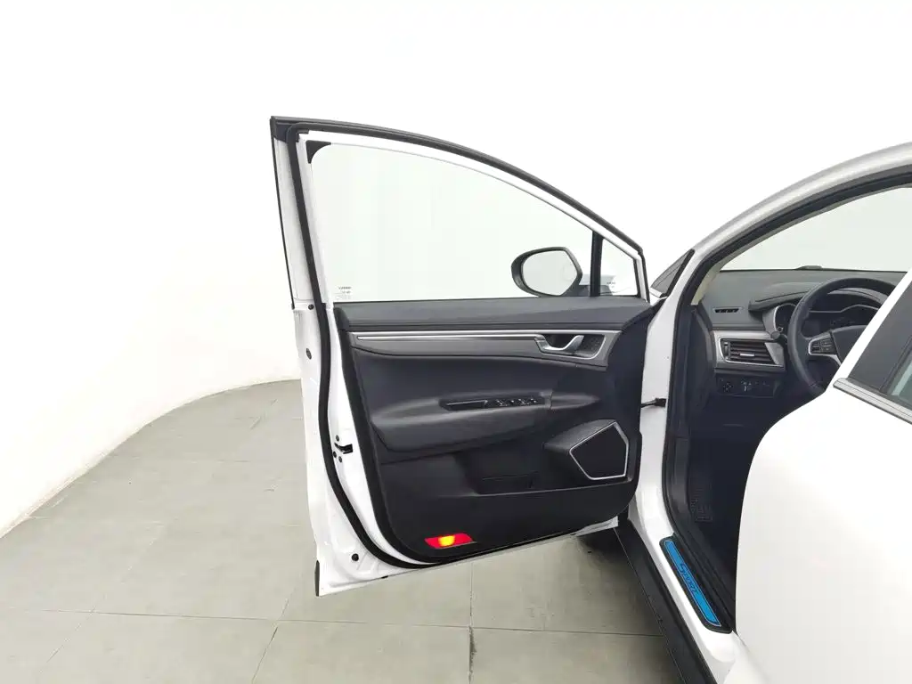 Geely Emgrand GS — миниатюра 8