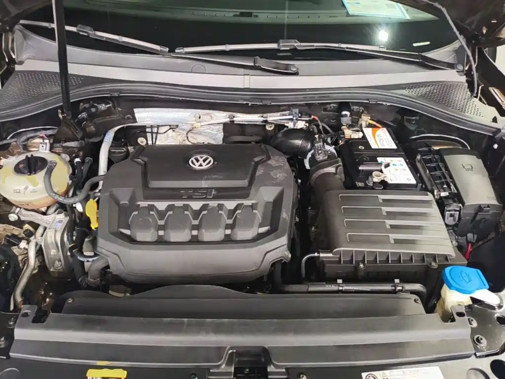 Volkswagen Tiguan L — миниатюра 20