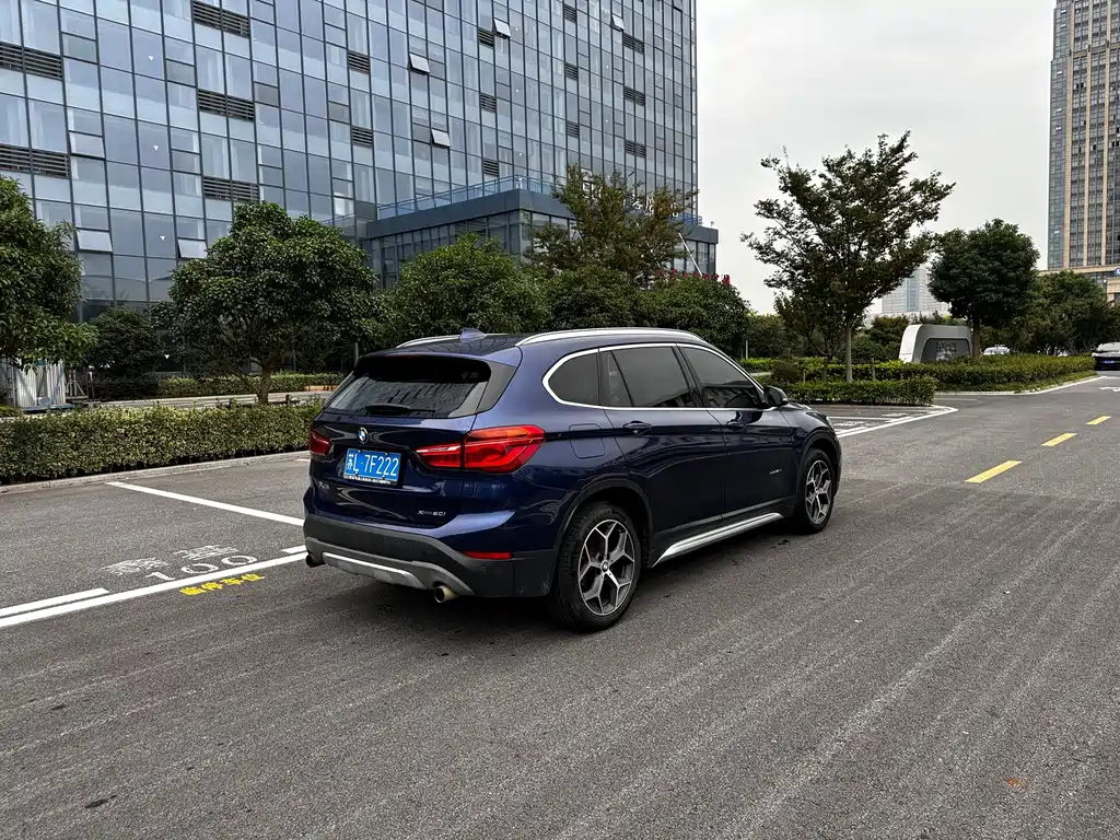 BMW X1 — миниатюра 6