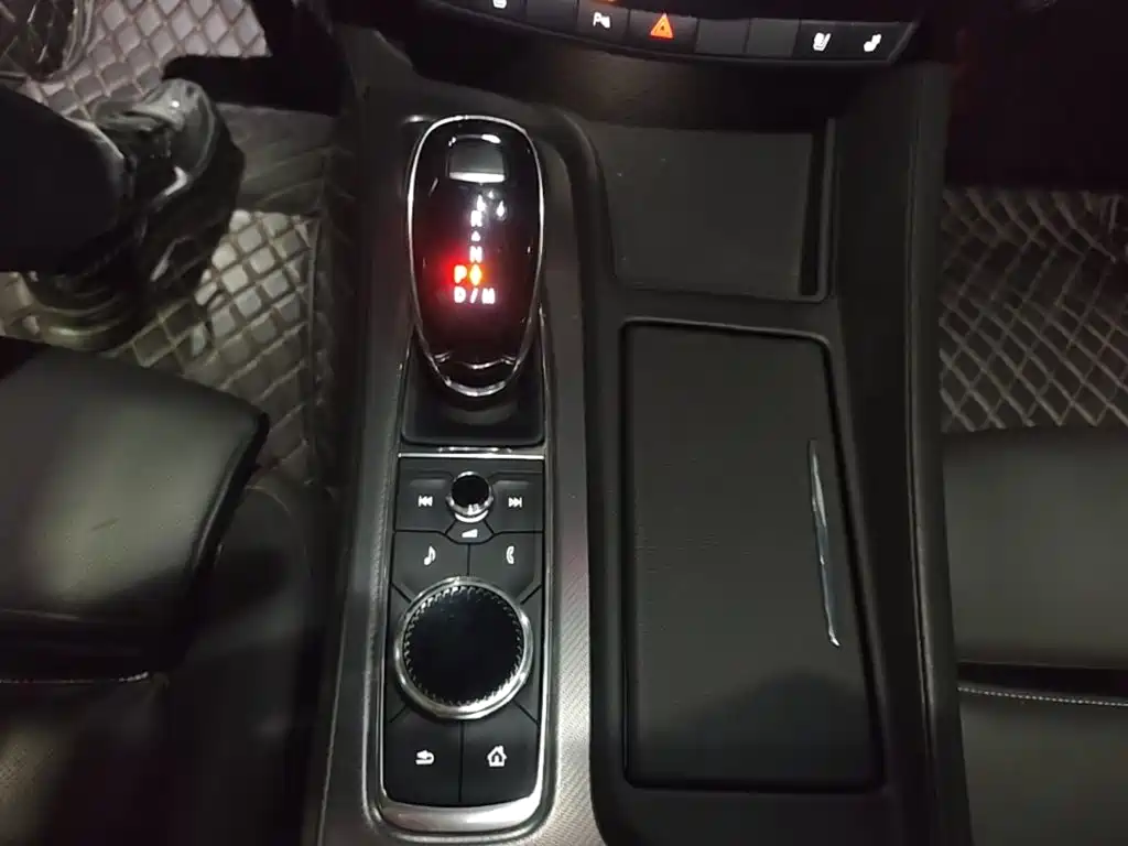 Cadillac CT5 — миниатюра 14