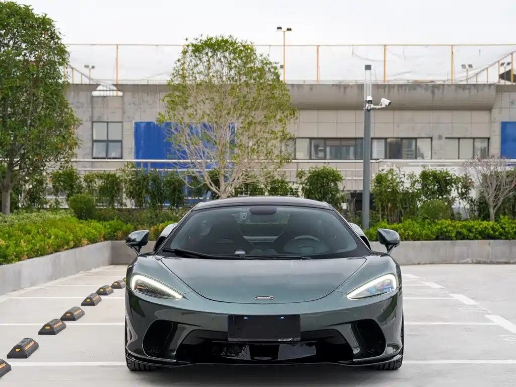 McLaren GT — миниатюра 5