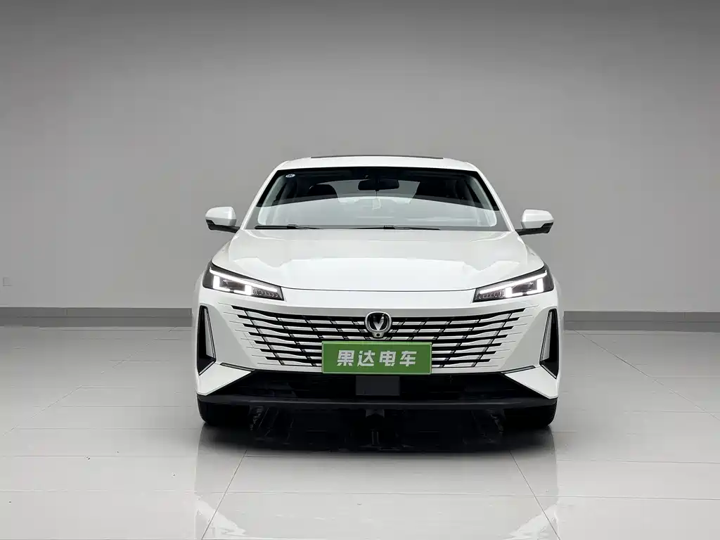 Changan Eado 2025 1.5T 500Bar Luxury