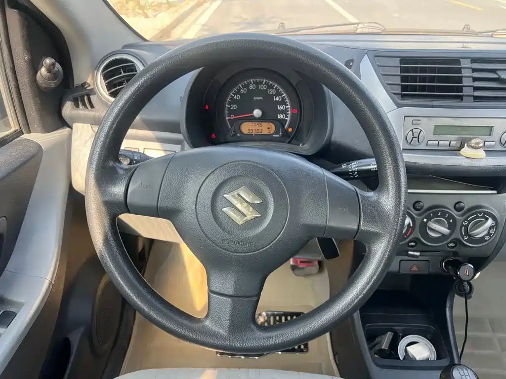 Suzuki Alto — миниатюра 8
