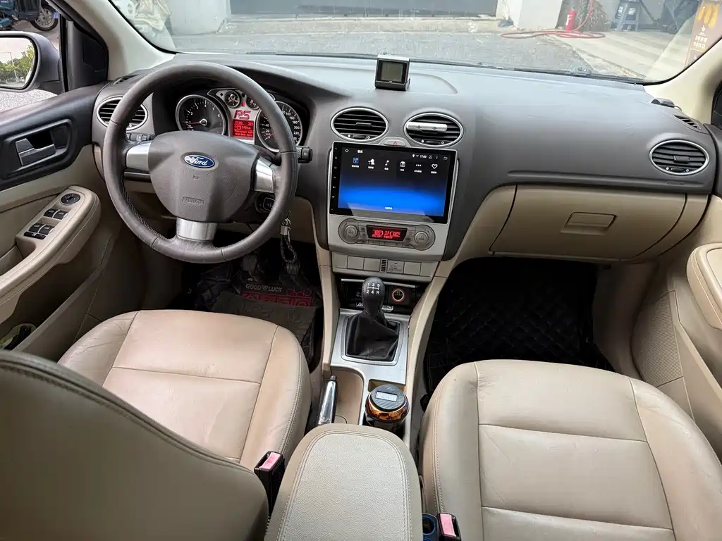 Ford Focus — миниатюра 8