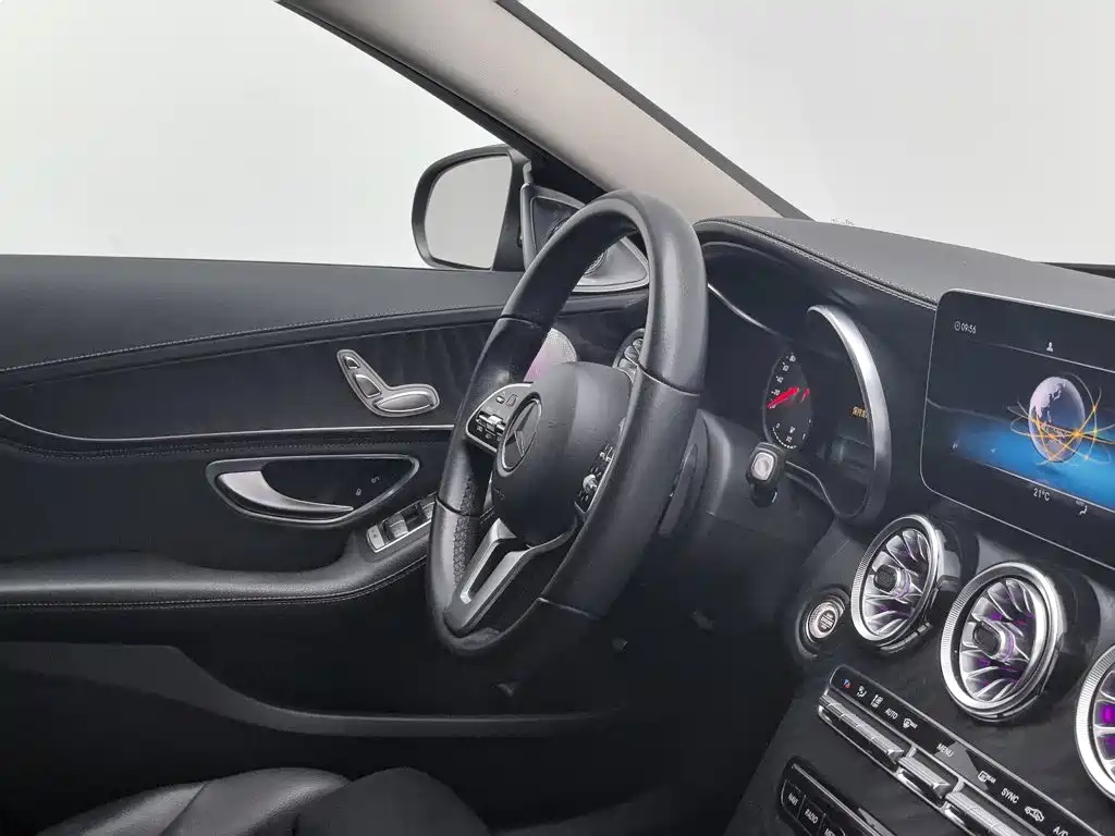 Mercedes-Benz C-Class — миниатюра 22
