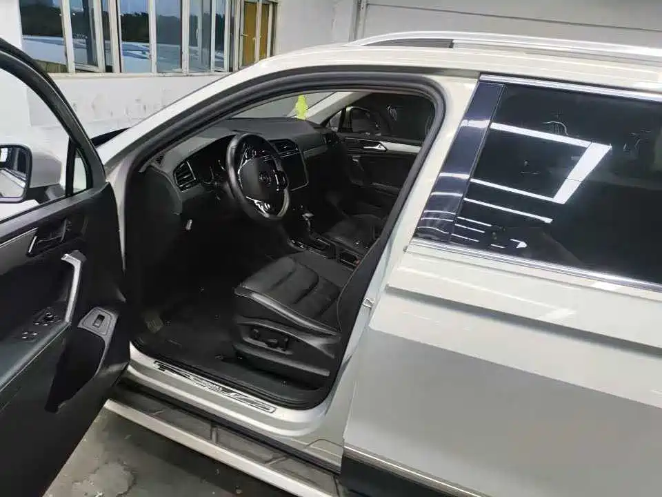 Volkswagen Tiguan L — миниатюра 6