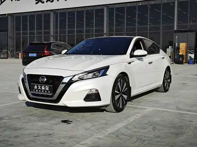 NISSAN TEANA