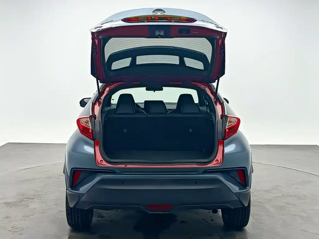 Toyota C-HR — миниатюра 13
