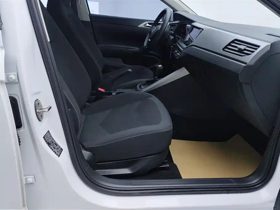 Volkswagen Polo 2023 Plus 1.5L AT