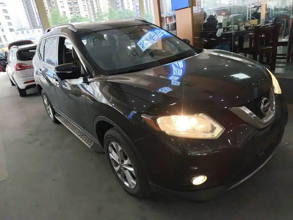 Nissan X-Trail 2014 2.0L CVT Comfort 2WD