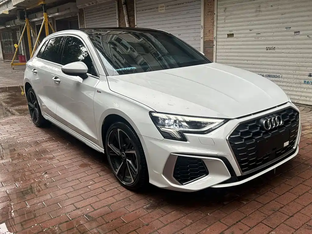 Audi A3 2023 Sportback 35 TFSI Fashion Sport