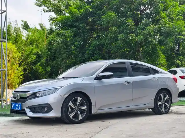 HONDA CIVIC 2018