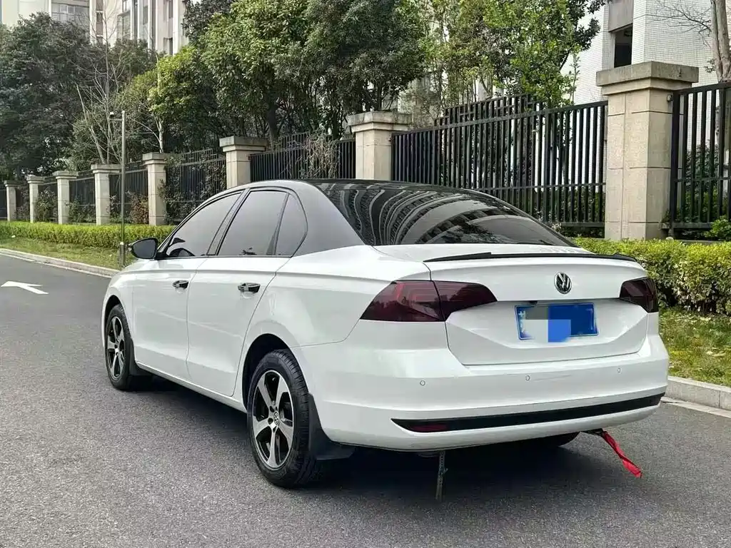Volkswagen Bora — миниатюра 3