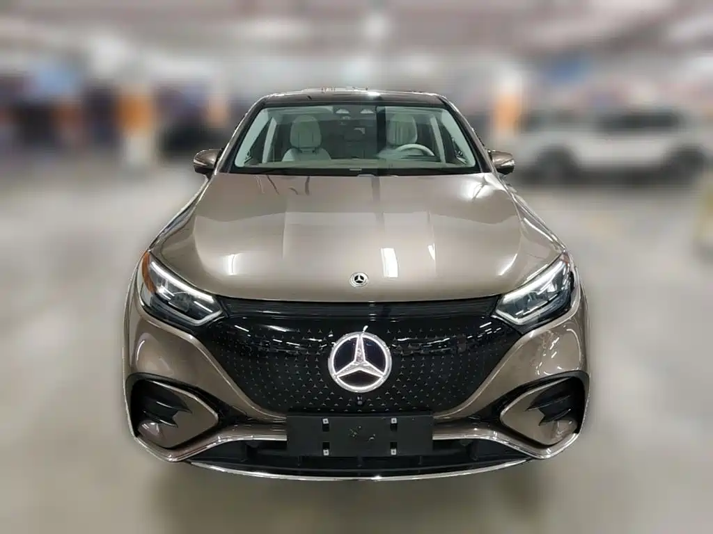Mercedes-Benz EQE SUV — миниатюра 5