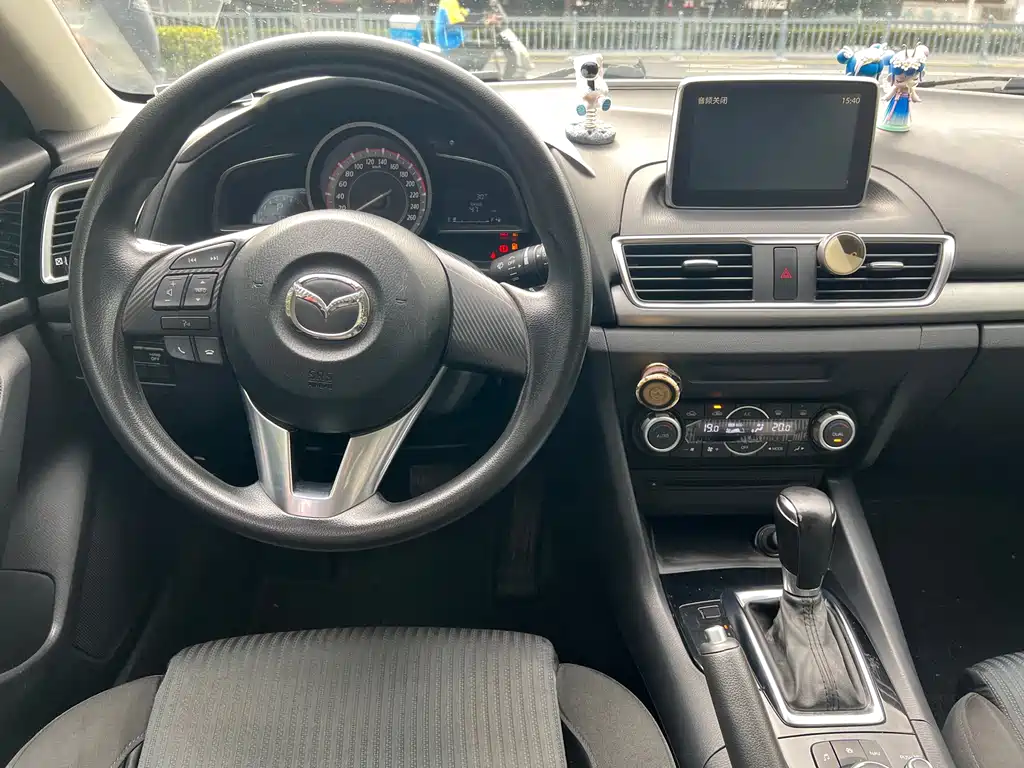 Mazda 3 Axela — миниатюра 10