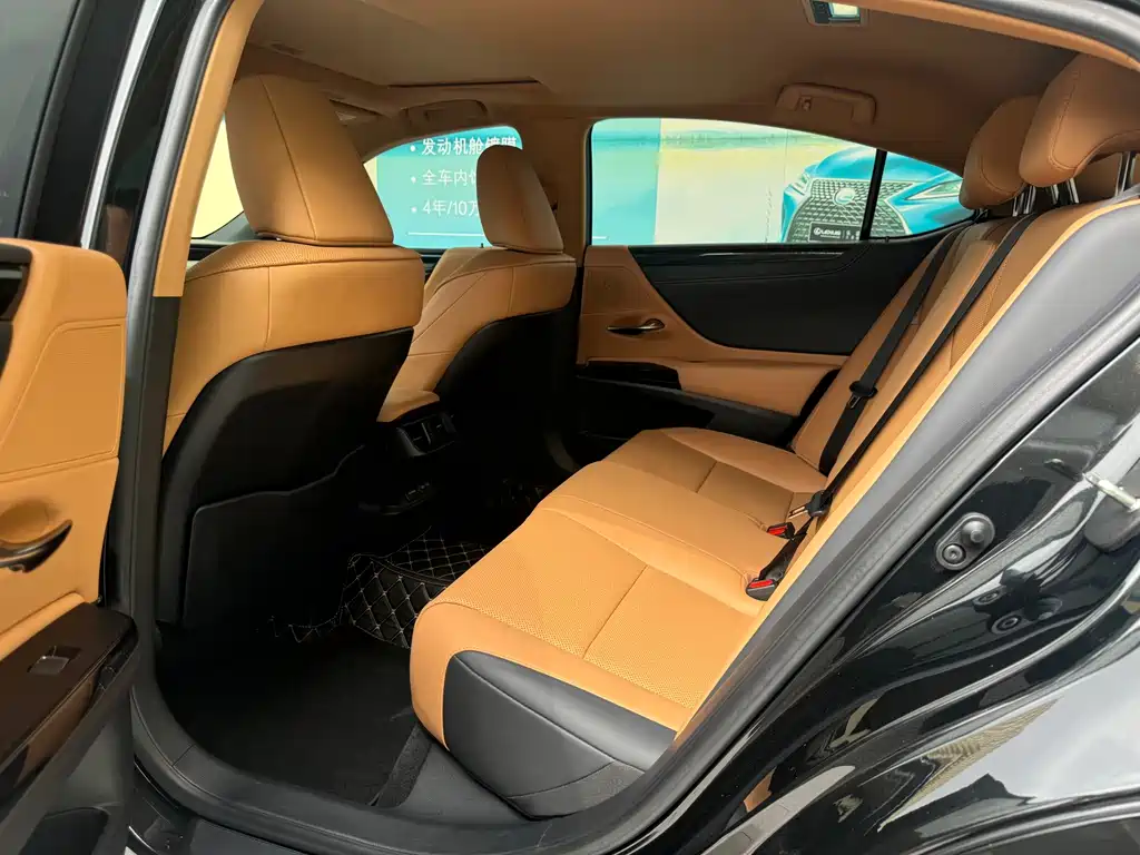 Lexus ES — миниатюра 5