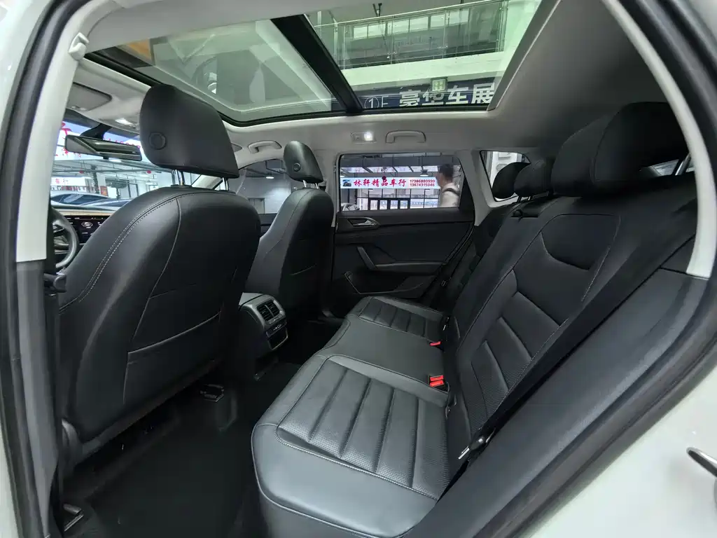 Volkswagen Tharu — миниатюра 8